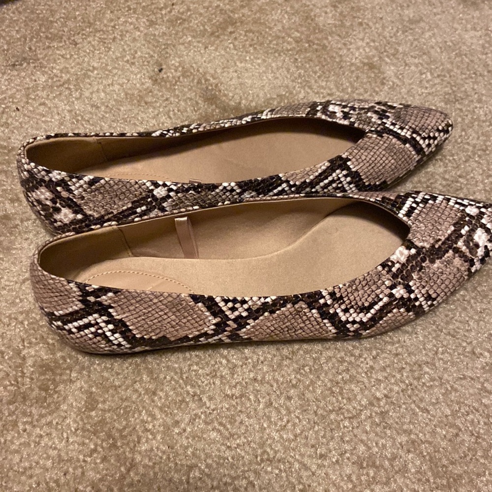 Snake skin flats